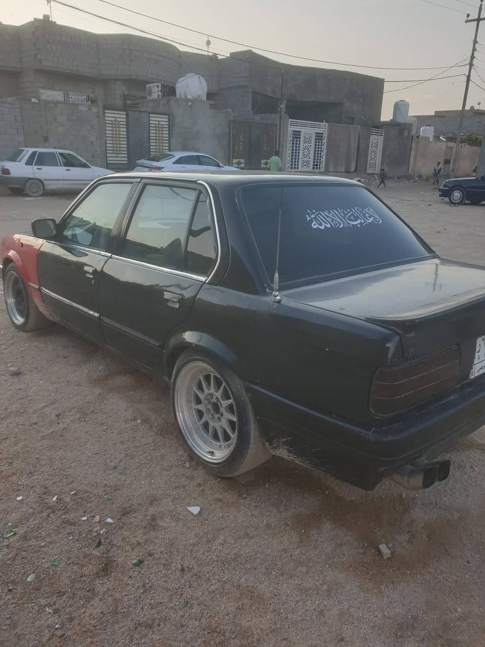 سلام وعليكم بي ام زعرة للبيع مكينه في في تي كير عادي رقم انبار حداده جديده ستوني مبدلهه دواخل نظيفه رقم الهاتف ***********
