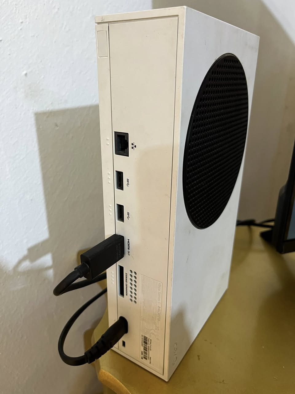 اكس بوكس سيريس اس
نضافه9‎0‎%‎ مستعمل شي قليل 
ويا يو بي اس نضافه100‎%‎
للاستفسار 
***********
