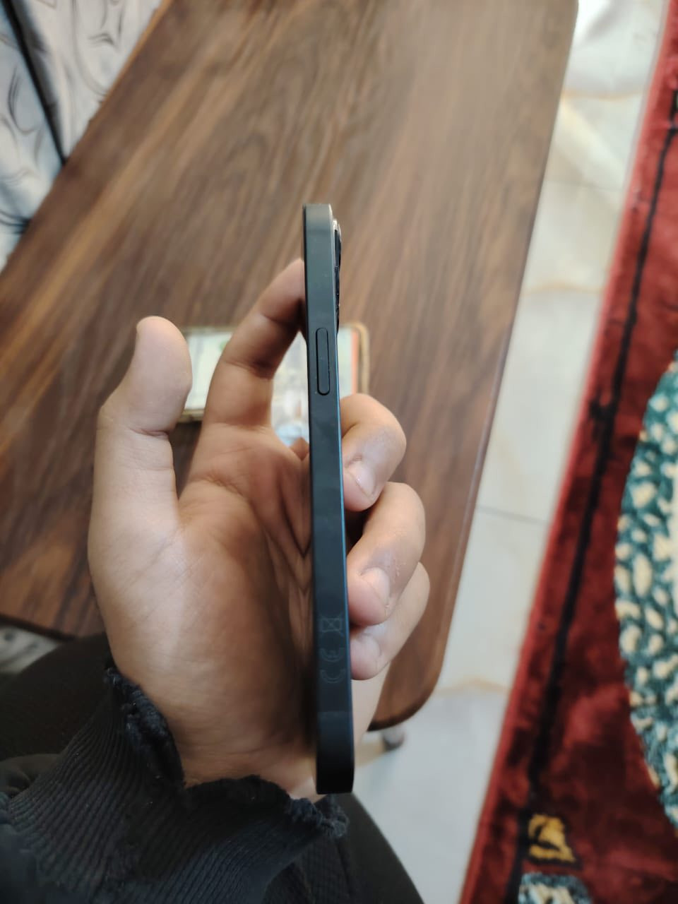 ايفون 13 عادي للبيع
الجهاز جديد ما مفتوح كلشي ما مبدل. بيه 

بطاريته 92 وما معلايه. مكفول من كلشي 
اذا مفتوح بيه برغي تاخذه هوه وفلوسه 

ذاكره 128 

بعده بالضمان مال شركه ابل مثل ما موضح بالصوره 

كورتونه موجوده
نموذج M

سعره 450 وبيه مجال


**إذا كنت صاحب هذا الإعلان وتريد حذفه لأي سبب، رجاءا أرسل رسالة إلى الدعم الفني**