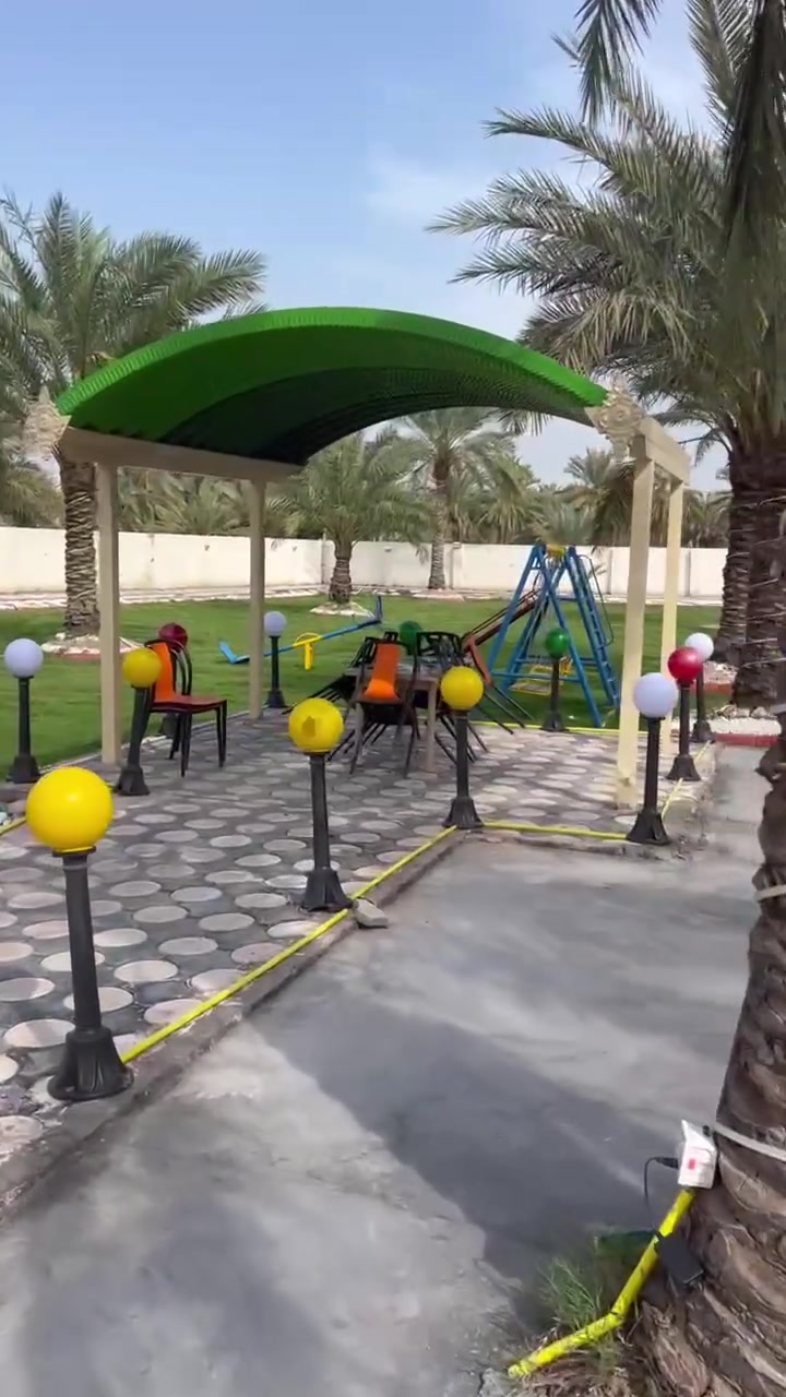 موجودة مزرعة تبعد عن منصور 20 دقيقة للحجز التواصل على الرقم ***********
