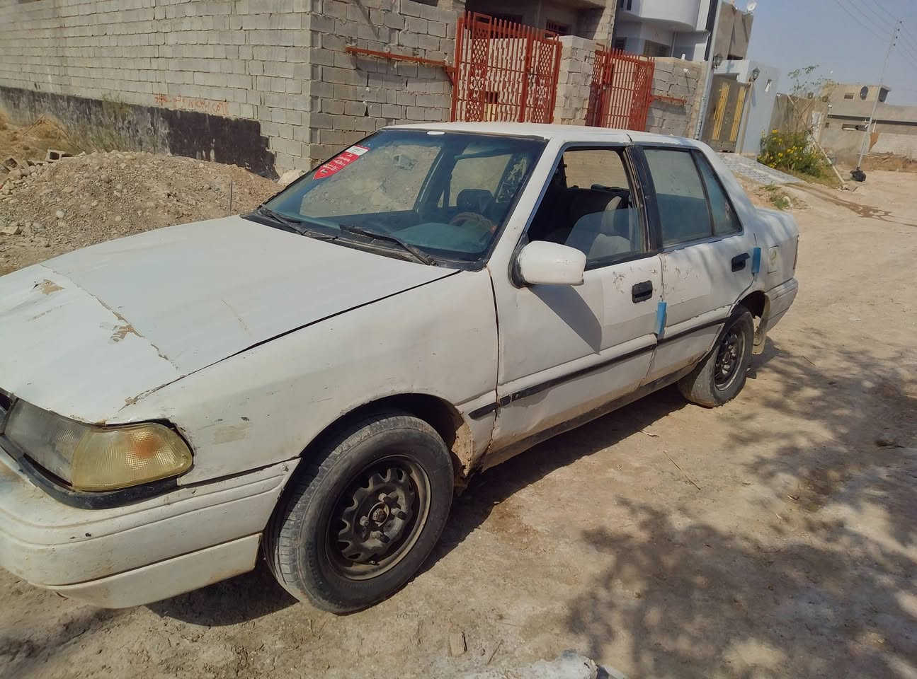 سياره للبيع او مرواس السيارة خير من الله كير محرك سياره بخاخ مو كابريتر 1992 سنوية صاقطة سعر 15 وبيها مجال 
***********
