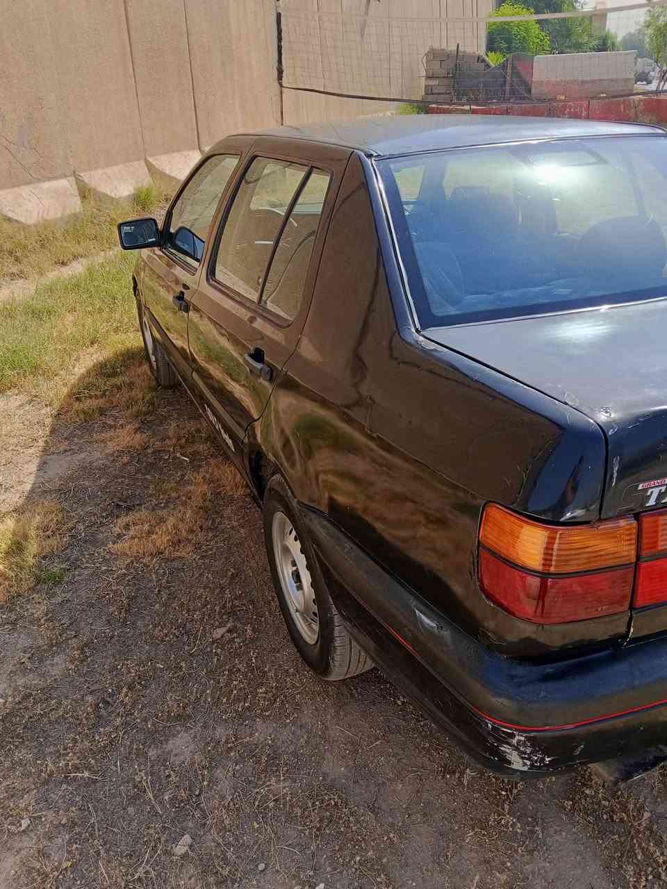 سلام عليكم كولف موديل 93 كير اوتو محرك حجم 2000السعر 27للاتصال ***********
