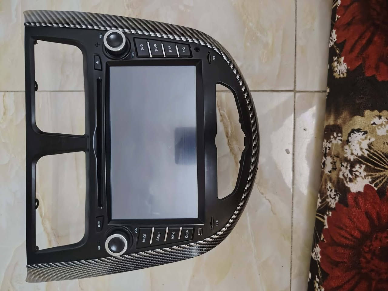 مسجل شاشا اكسنت بلادي مع الكفر
سعر ٥٠ الف *********** وعلى الفحص مواصفات فول راديو جدآ واضح كامره بك  اوكس بلاتوث سيدي  خرائط يوتوب كوكل بلى
