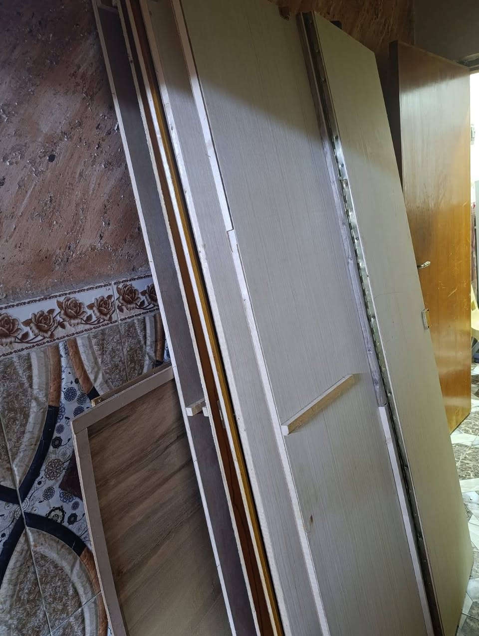 غرف نوم عراقيه جديده بعدها ممنصوبه للبيع مكانها ابو الخصيب نهر خوز السعر 850 وبيها مجال بيها كنتور وملحق


**إذا كنت صاحب هذا الإعلان وتريد حذفه لأي سبب، رجاءا أرسل رسالة إلى الدعم الفني**