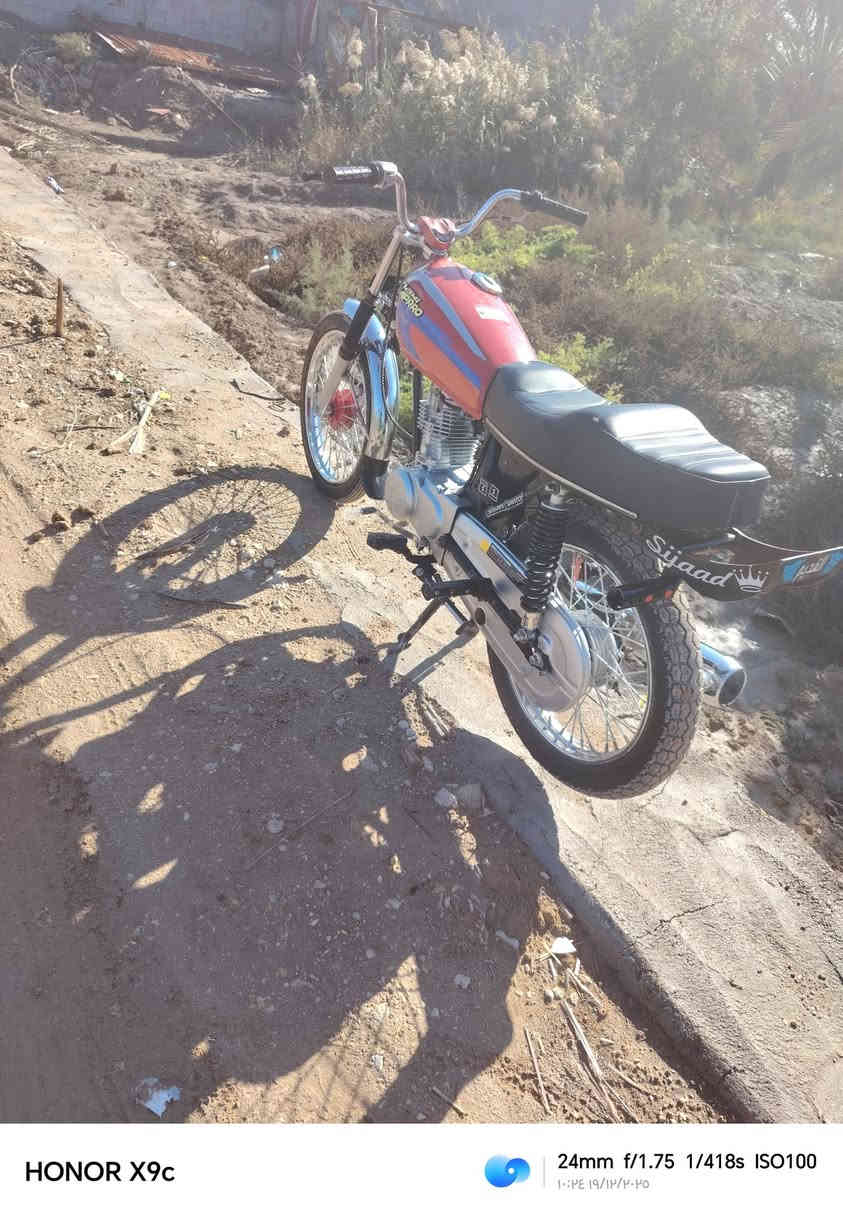 السلام عليكم دراجه البيع نامه كلهه ب25 دراجه اوراق سكنر سعر ب750 وبيه مجال قليل مكاني بالرميثه وهاذا رقمي ب***********
