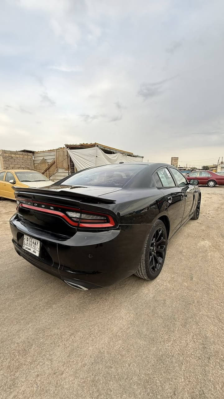 للبيع جارجر موديل 2016 أمريكي بيها ٣قطع رش صبغ رقم بغداد سياره جديده. محرك كير كله جديد سعر ١٥٥بيها مجال عنوان سماره الرميثه ***********
