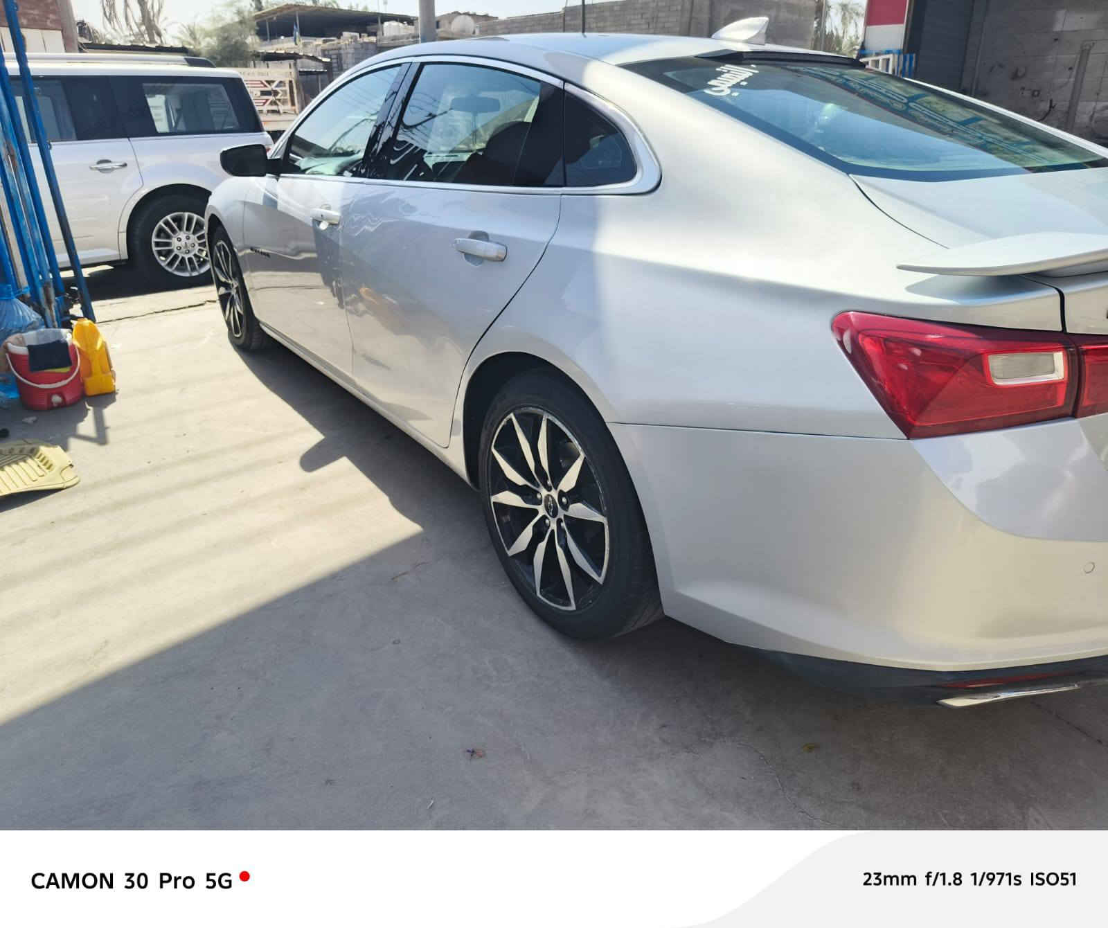 السلام عليكم ماليبو 2022 رقم بغداد 4 قطع صبغ فئة R5  مكاني بصرة السعر 125 وبي مجال ***********
