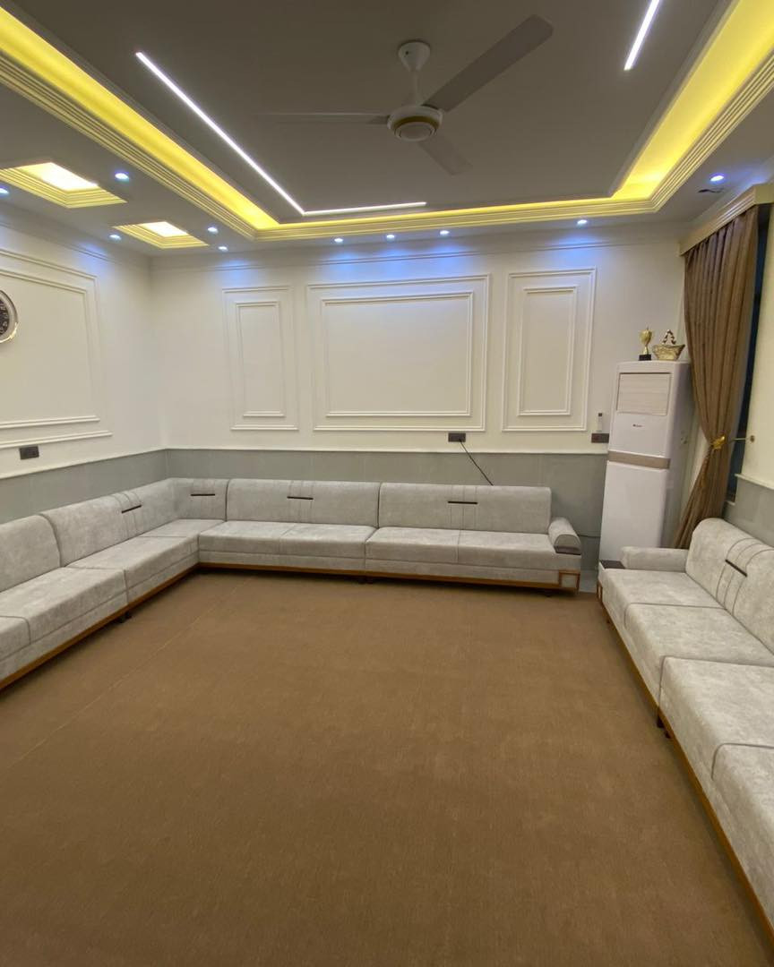 #السماوة عرض خاص يقدم لكم  معرض سنتر جيرمن 
 ديوان بلوك اسود شرط 16 ملم 💣
 خشب روسي 🔨🔨
سفنج مميز اول ( الاخضر ) 🪛🪛
قماش حسب طلب الزبون يعني (( جاكور او قديفه او شامو او حرير او وتر بروف او كتان  او شانيل ))يعني حسب ختيارك 
الاسعار من 75 الف إلى 100 الف حسب الموديل و نوع الاقمشه 
❤️موجود توصيل داخل السماوه فقط 
للطلب والاستفسار ضع تعليق او راسل الصفحه 
عنوان / السماوة قرب جسر الشهداء قرب مطعم شاطئ الفرات منطقة ال ضويف
الاتصال / ***********
او ارسال رساله على الواتساب
