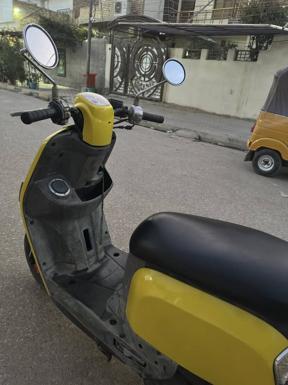 بوليس للبيع 💛
بوليس للبيع 💛

بوش ٥٥ 

مكينه مكفوله 

صارلها شهرين نازله من الرمبه 

مكفوله من كلشي 

الدراجه بوضعيتها من نزلتها لهسه 

كل المبدل بيها استهلاكيات الي هوه الكابريتر و كابريتر البلاد موجوده

مكاني 

واسط العزيزيه 

***********

سعرها ٩٥٠ 

و بيها مجال حگ الجيه
