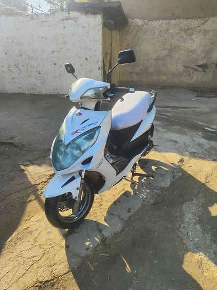 السلام عليكم 👋
♦️للبيع او مراوس ويا بوتين 
♦️ماطور رايسنك كوري 🇰🇷 
♦️مكينه شرط 💯
♦️هورن اشاير لايت زينون عالي ناصي
♦️مكاني موصل الأيسر 
♦️السعر[350] بي مجال لطيبين

***********
