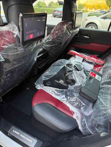 TOYOTA Land cruiser 2022 VXR Twin Turbo
     📦46,000 km   
🔻ارخص سعر بكل العراق
(توین توربوو) VXR 
سعر 748$
☎️***********

‏‎سنة الصنع:2022
‏‎ضمان شركة جيهـان
كل غراض بلادي موجود
٥ كاميرا 
ماشييه 46 الف  كم 
‏‎المواصفات :
- محرك 6 سلندر 3.5L توربوو
‏‎- فتحة سقف ( سلايد ) 
-٣ شاشات 
- شاشات ترفيه خلفية
‏‎- مقاعد جلد 
‏‎- مقاعد كهربائية 
- مقاعد امامية تبريد 
- ⁠تبريد وتدفئة امامي خلفي 
‏‎- بصمة الابواب 
‏‎- صندوق كهربائي
‏‎- مصابيح LED و زينون
-7 راكب 
-شحن واير ليس 
-حساس امامي خلفي 
‏‎- حجم العجلات 20 inch 
مكفول كفاله عام كلشي مابيها بل باكيت

مكفولة كفالة عامة من الدعامية إلى الدعامية
‏‎ بدون صبخ .بدون بارد  ،بدون رصعات ،بدون حتى شخط
‏‎دعاميات هم بدون صبغ ،رمل مابي ،لحية بدون صبخ ..بقية كلها بشرط

محرك كير بشرط مامفتوح
‏‎سيارة حيل نظيفة كلشي عل بلاد لوك
‏‎سنوية زنكة كلشي جديد مدفوع لـ2029
‏‎باسمي السنوية بشرط تحويل و خرامة 
‏‎سيارة مابيـها دينار مصرف كامل من كل نواحي
رقم شيمالي 

نفسي يوم /تحويل و وكالة حاظر 
مكانك /داخل سليماني

☎️*********** السليمانية
