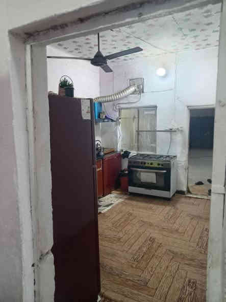 بيت للبيع المساحه ٣٧٠ متر شارع النفط قرب مقهى بيت الطين شارع جاسم البدري 

البيت يحتوي على ثلاث غرف نوم مساحه 4*5

وصاله ومطبخ وبيتونه بدون ستاره 

واستقبال وصحيات خارجيه مع حديقه 

البيت ركن عرض الشارع ٨ متر 

الشارع مشتغلينه مجاري وكامل ومشمول بالتطويب 

البيت بناء بلوك وعكاده سنة البناء ٢٠١٢ وتم ترميه حديثا 

البيت معروض ب47 

للتواصل مع صاحب الأرقام ***********

***********
