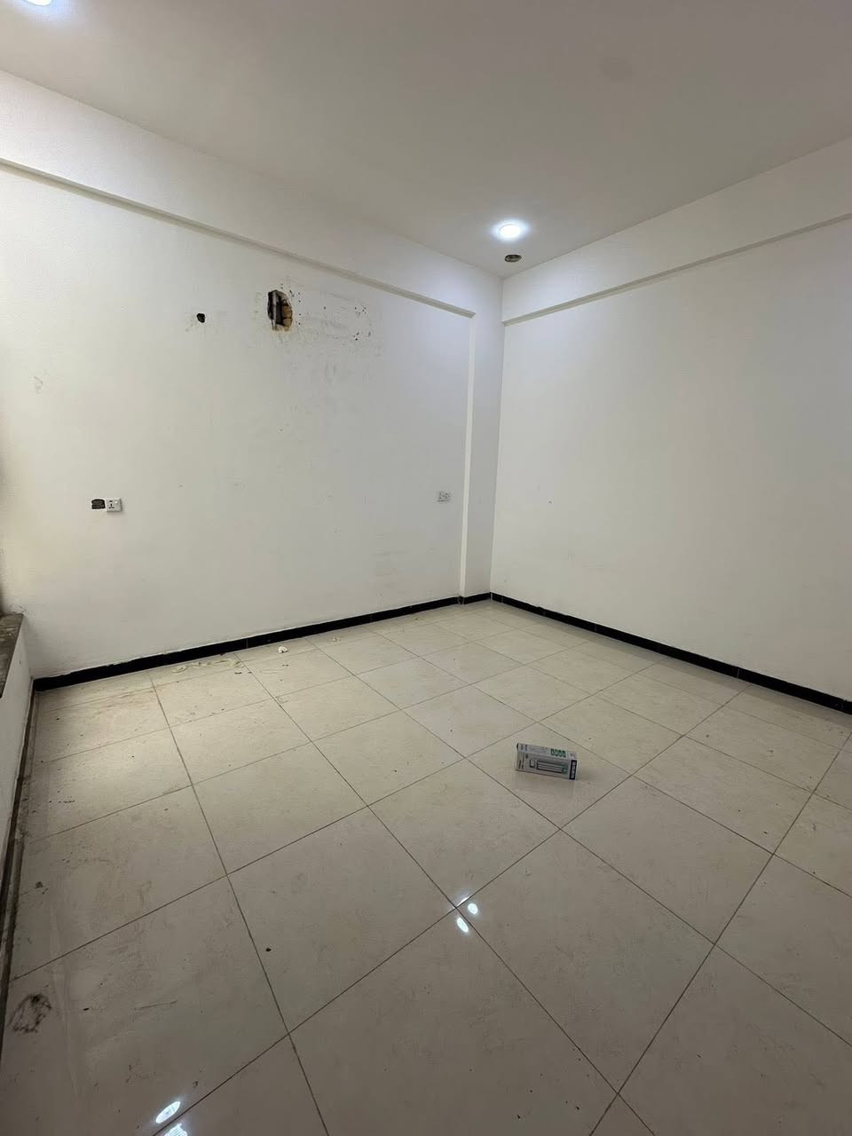 #لــــــــلايجار/شقة بناء جديد 🌐
_____________♻️
 📍محتويات الشقة -غرفتين نوم وهول ومطبخ ومجموعة وبلكونة مجهزة بأناره -مع سخان -مع تانكي 

📍الموقع -الخسروية موقع جيد 
#لــــــــلاستفسار ________***********
#عقارات #بيوت #شقق #اراضي #دور #سكني #تجاري #بيع #شراء #رهن #استثمار #بناية #عرصه #تعقيب #ايجارات #دفع_مبلغ_تطلوعه_من_مجمع_الكوثر
#
نستقبل عروضكم التجارية والسكنية 
_______________________عقارات الامير في بابل شارع /60 مدخل حي الحسين مقابل مدينة حمورابي السياحية
