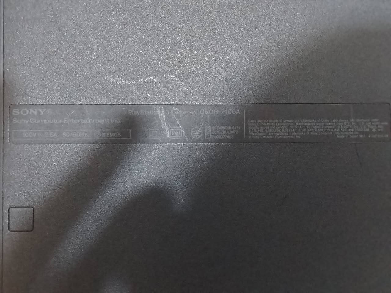 السلام عليكم بلاستيشن 3 سلم للبيع الجهاز غير مهكر تكدر انتة اتهكرة وتنزل العاب التعجبك مع كامل ملحقات جوستيكات عدد اثنين وكيبل HD وكيبل طاقة وكيبل شحن الذاكرة 120 GB  الرقم: *********** بي مجال للطيبين
