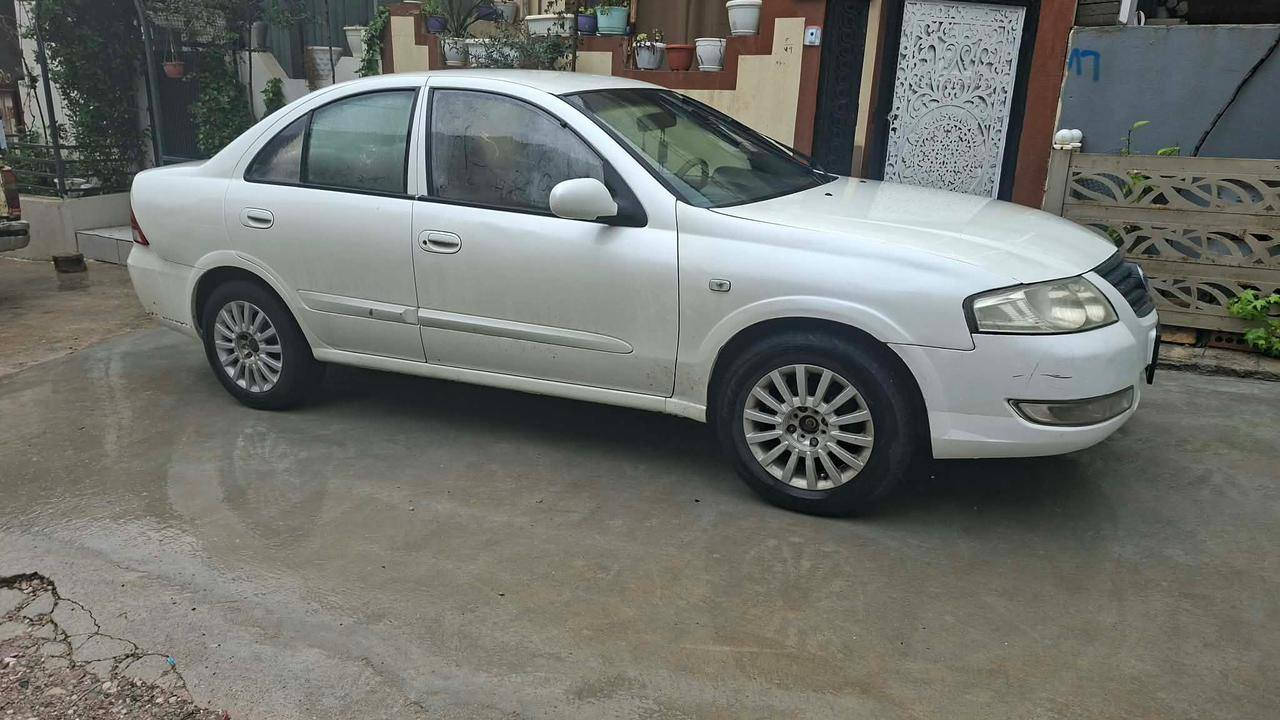 نیسان سەنی کۆڕی 2010 سپی سەدەفی گێڕ ئۆتۆماتیک 
مەکینەی سپی ١٨ مەرغوبە
چملخ سوچێکی بۆنیدەکەی بۆیاخە
تازە مەکینەی تشفیت کراوە
دوپارچە بۆیاخ هەیە 
تا ٢٠٢٨ سەنەوی تازەیە 

سعر : داوای بکە لە کۆمێنت ڕاستەوخۆ بۆت دێت 🤖 

بەناوی خۆمەوەیە یچ ناوی نەگرتوە 
249 هەزار رۆشتوە

بۆ زانیاری زیاتر پەیوەندی بە خاوەنی 

***********
