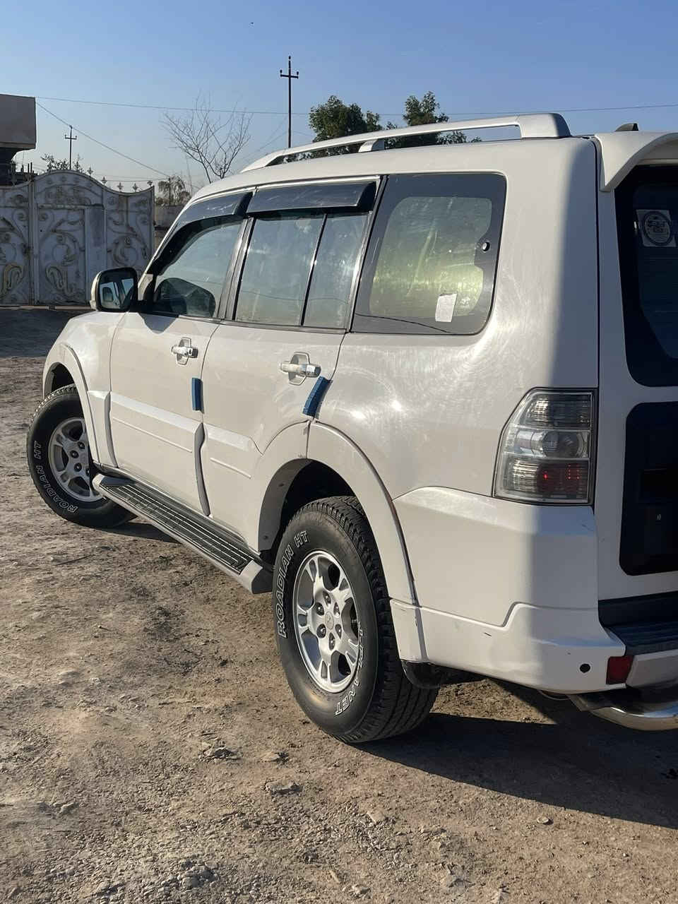 السلام عليكم للبيع باجيروموديل ٢٠٠٨ كويتية السياره حزام جماليه رقم بغداد بسمي محرك ٣٠٠٠ مرغوب 
مري شفط منضومه زنون اشاير بلمري 
تبريد كير محرك جديد تخم تاير السياره جاهزه ع آخر 
مكان بغداد الجديده
السعر ٨٨ وبيها مجال 
***********
