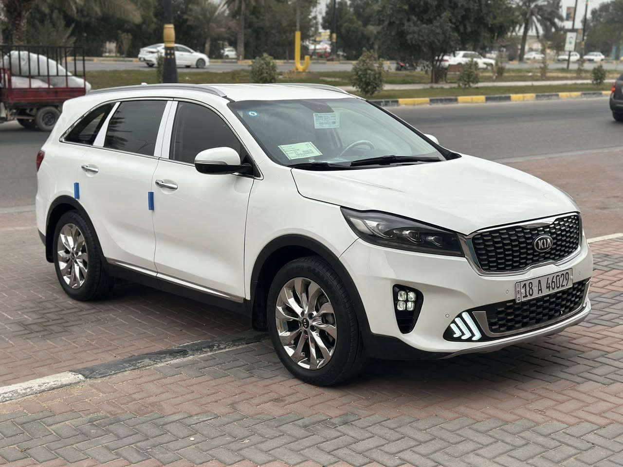 السعر 225
السلام عليكم سورنتو 2020 خليجي رقم بابل الدولي بسمي  بيها قطعتين صبغ سونار مرفق بصور جاهزه من كلشي مكينه كير كفاله حته من الفتح حداديه جديده تبريد ثلج تخم تاير مكينه 6سلند 7راكب 3قطع تبريد مواصفاتها شاشه كامره تحكم مري شفط جنطه كهربائي تحكم مري 3بصمات كشن كهربائي ماشيه 87 اهواي بيها مواصفات مكاني كربلاء السعر225 مجال يصيط بيع فقط بدون مراوس ***********
