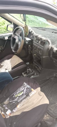 سيار اللبيع فكتر جنطه حجم 18مابيه معجون  مصبوغه جمال لادخه ولا دعم ولا...