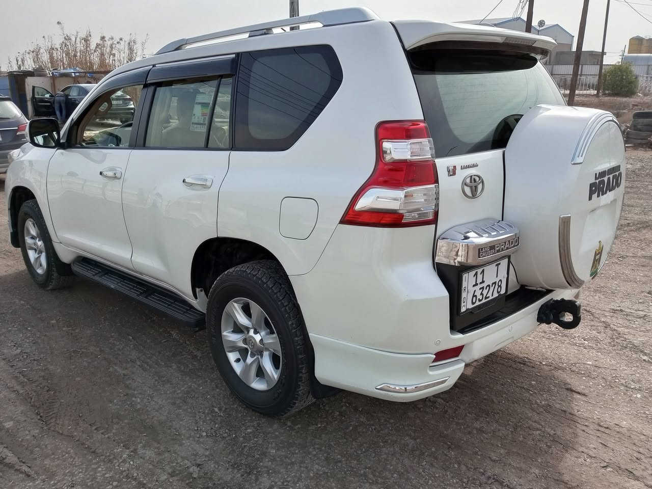 السلام عليكم من رخصه مدير الكروب تويوتا برادو ٢٠١٢ محدثه ٢٠١٧ فول مواصفات للخير واحد على واحد بغداد بسمي هزه جديده سته سلندر بيهه صبغ صفحه الصدر والبنيد بدون دواخل فقط شرط عسونار العنوان ديالى جديده الشط لاستفسار الاتصال على الرقم *********** فقط اتصال مكلف بنشر
