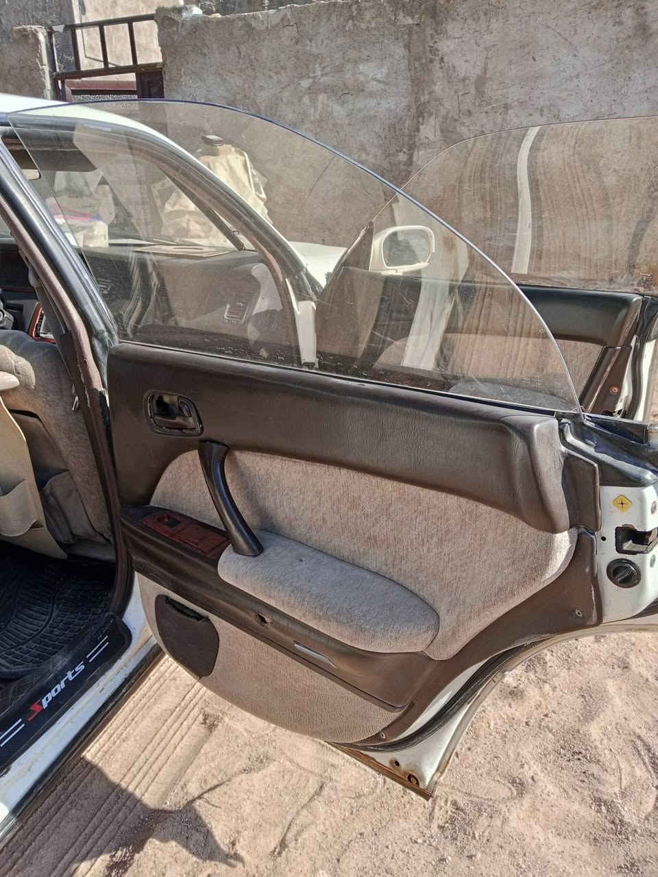 بطه متصل رقم
انگليزي نجف بسمي مداور ثاني يوم 
تبريد شغال 
گير محرك خير من الله 
تخم تاير جديد 
مكوفله من نقل الجثه 
والگص 
السعر 55 وبيه مجال حگ الجيه 

مكان السيارة الكوفة 
رقم الهاتف ***********
