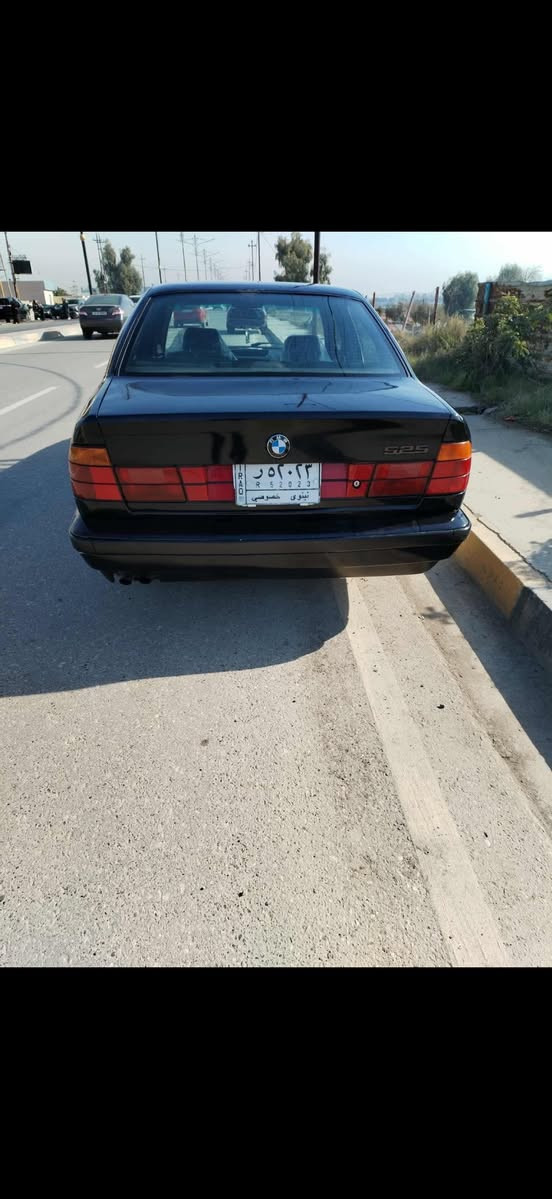 للبيع BMW 525i أوتوماتيك
محرك وكير شرط ✅
شرط التحويل
بنزين ⛽
بيها سنوية عضم لحد 2029
صبغ عام تجميلي
موجودة طگّة بالجملغ الخلفي (مذكورة للذمة)
📍 الموقع: حي الرشيدية
💰 السعر: 60 وقابل للتفاوض
📞 الاتصال / واتساب: 0751026804
وترهم مقدمه 50 والباقي اقصاد


**إذا كنت صاحب هذا الإعلان وتريد حذفه لأي سبب، رجاءا أرسل رسالة إلى الدعم الفني**