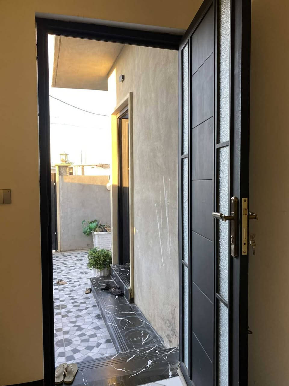 🔥🔥بيع مستعجل ومناسب 🔥🔥

في حي النسيم قرب سايدين السده 🏠

يبعد عن السايدين ٥٠ م 🥰

مساحة ٢٦٨ م واجهه ٧.٥ م ✅

طابقين ط الاول غرفتين نوم 😴 وهول ٢ 

واستقبال ومطبخ وصحيات 🌍

طابق ثاني ٣ غرف نوم 😴 يحتاج جص وارضيات 🔴

السعر ١٨٥ مليون قابل للتفاوض 💵

للاتصال ☎️

*********** 📞

*********** 📞

🔥🔥مكتب ياسر الحمداني لتجارة العقارات 🔥🔥

🫵🏻🫵🏻تابع الصفحه ليصلك كل جديد 👍
