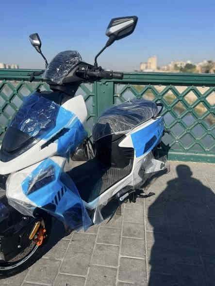 السلام عليكم 
للبيع دراجه شحن 6 باتري ملف 2500 دراجه طلقه هواي بيها مواصفات (زيرو) دراجه بغداد العامريه للاستفسار ***********
