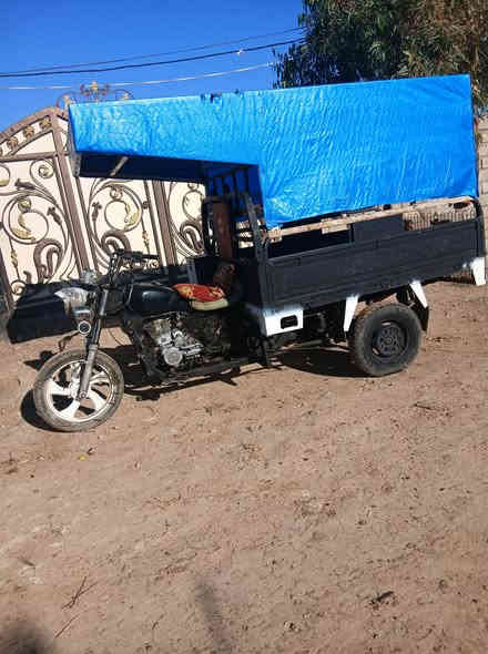 سلامو عليكم ستوته ام طير ركبه مكفوله محرك خير من الله وراق موجود سعر ٤٥٠ بيها مجال حك جيه ‎0773 102 1527 لخالص
