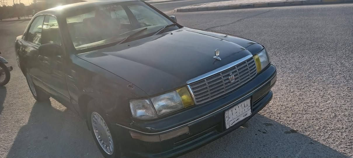 السلام عليكم بطه للبيع مكفوله كص ونقل جثه وتحويل وحادث قوي مكينه وكير 2500 ديلكو نضاف حداديه وجعمقه جديده غرفه نضيفه تخم تاير كهربائيات كله جديده السياره مكان السياره كوفه السعر 41 وبيه مجال قليل ***********
