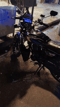 السلام عليكم دراجه لبيع سيفان سونك دراجه نظيفه أمانته الله سعره 850 مكاني بغداد هذا رقمي ***********
