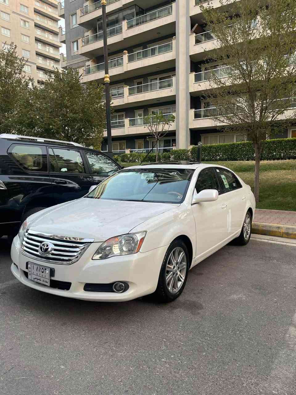 ئەڤەلۆن ٢٠٠٧ پێشو پشت کەپسە 
موسو براوەیە لێزەرە
لیمیتید 
سەیراکە زۆر خاوێنە زۆر پاکە
ربع مەسروفی تیدا نیە مالێ خۆمانە 
فول فولە پەردەیە
 بەسمەیە 
کوشن هیتەرە
سلایدە 
تایەو ویلی تازەیە
سعریشی ٧٣
***********
ئەگەر موشتەری نی سەرمان مەهێشینە كويسينجاك, أربيل
