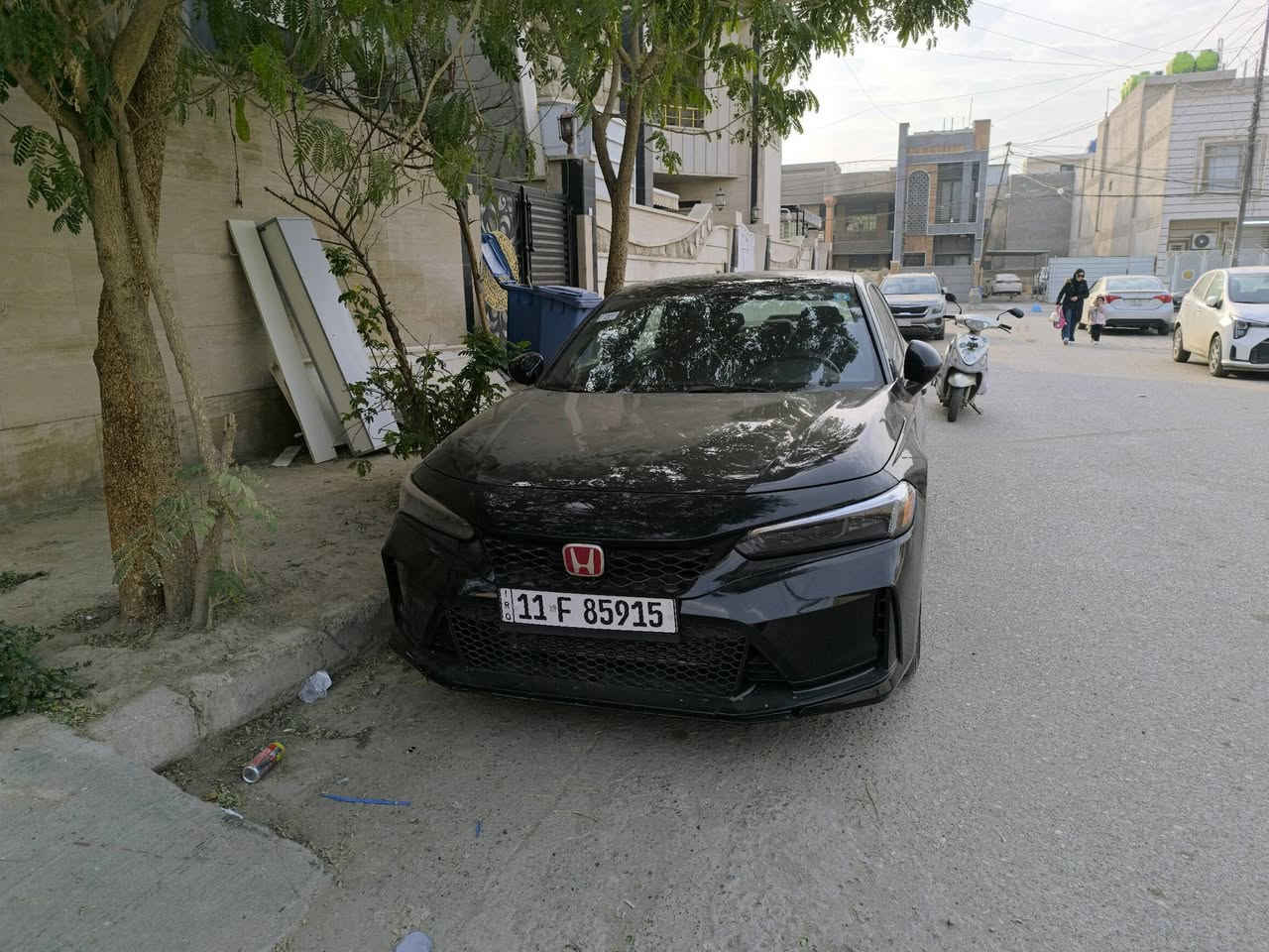 السلام عليكم سيفيك هايبرد 2025
للبيع بسعر كلش  كلش مناسب لون اسود سبورت حادثها مثل مموضح بالصور  والبيبان اليمنة مكرودات فأضطريت اصبغهن يعني من الاخير 6قطع /  2جاملغ وبنيد وبيبان اثنين ونص الجاملغ الخلفي
محرك 2000 هايبرد فتحة بصمه اوتو هولد سايد بريك بصمة رادار جانبي 
ماشية حدود 30 الف ميل   السعر 125 ورقة قفل ودمتم سالمين 
هاتف ***********
