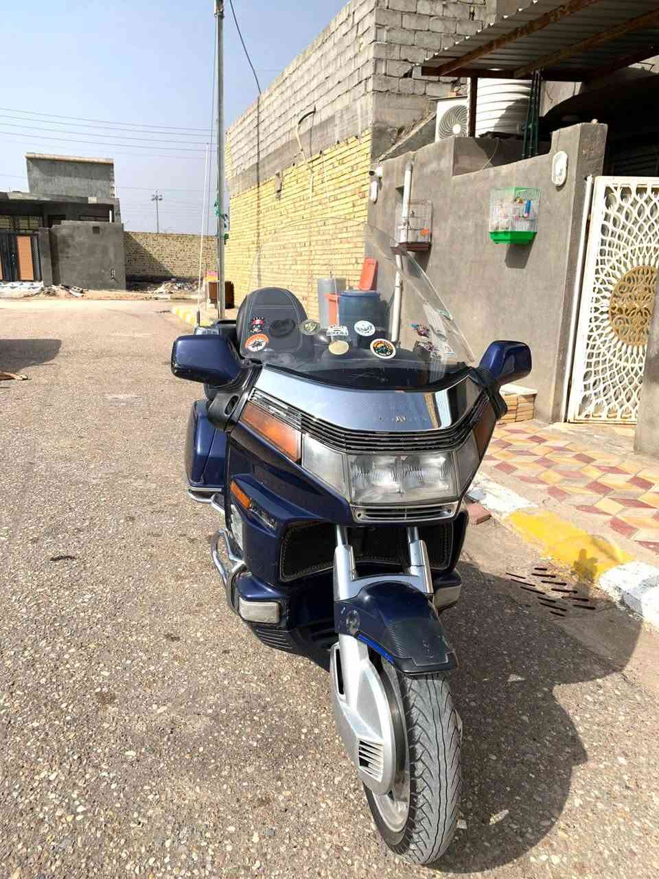 السلام عليكم 

للبيع كولدن ١٥٠٠ موديل ٨٩ بدون رقم مكينة مكفولة كهربائيات كلهة شغالة بك جك مسجل شغال تخم تاير دينمو رياضي مكاني ميسان السعر خاص او اتصال ***********
