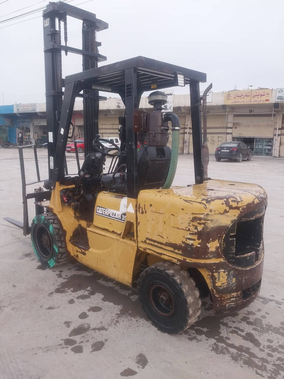 رافيعة شوكية ٣.٥ ٣حركات ٢جووب عالى موديل 2001 كير مكينة جاهز  السحر 65 وة مة جال .***********.***********.***********
