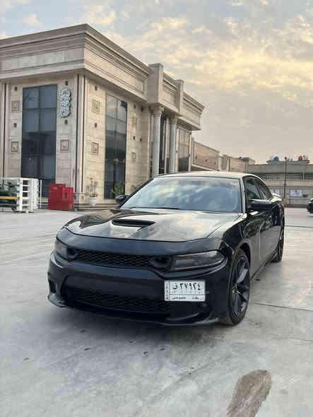 السلام عليكم
دوج جارجر مديل 2019GT اصل حادثهة جاملغ وبونيد 
صور الحادث بلمنشور بيه شويه بارد وكارت بين البابين 
السياره حلوه وجديده ماشيه 100 ويل 20 بلاد فجوج برنبو 
كشن مخمل حضن سوبر تراك مكانهة البلديات  سعرهة 210 وبيهة مجال ***********
