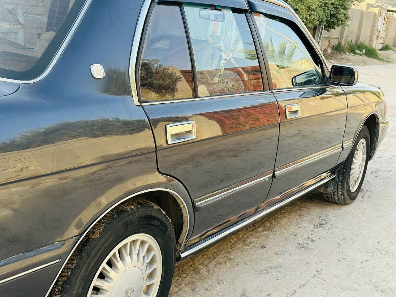 سلام عليكم ارنب مديل 2000بسمي مرقم كامل انكليزي رقمه بصره مكفوله كفاله عامه 
مكاني شطره ***********السعر 65وبيهي مجال
