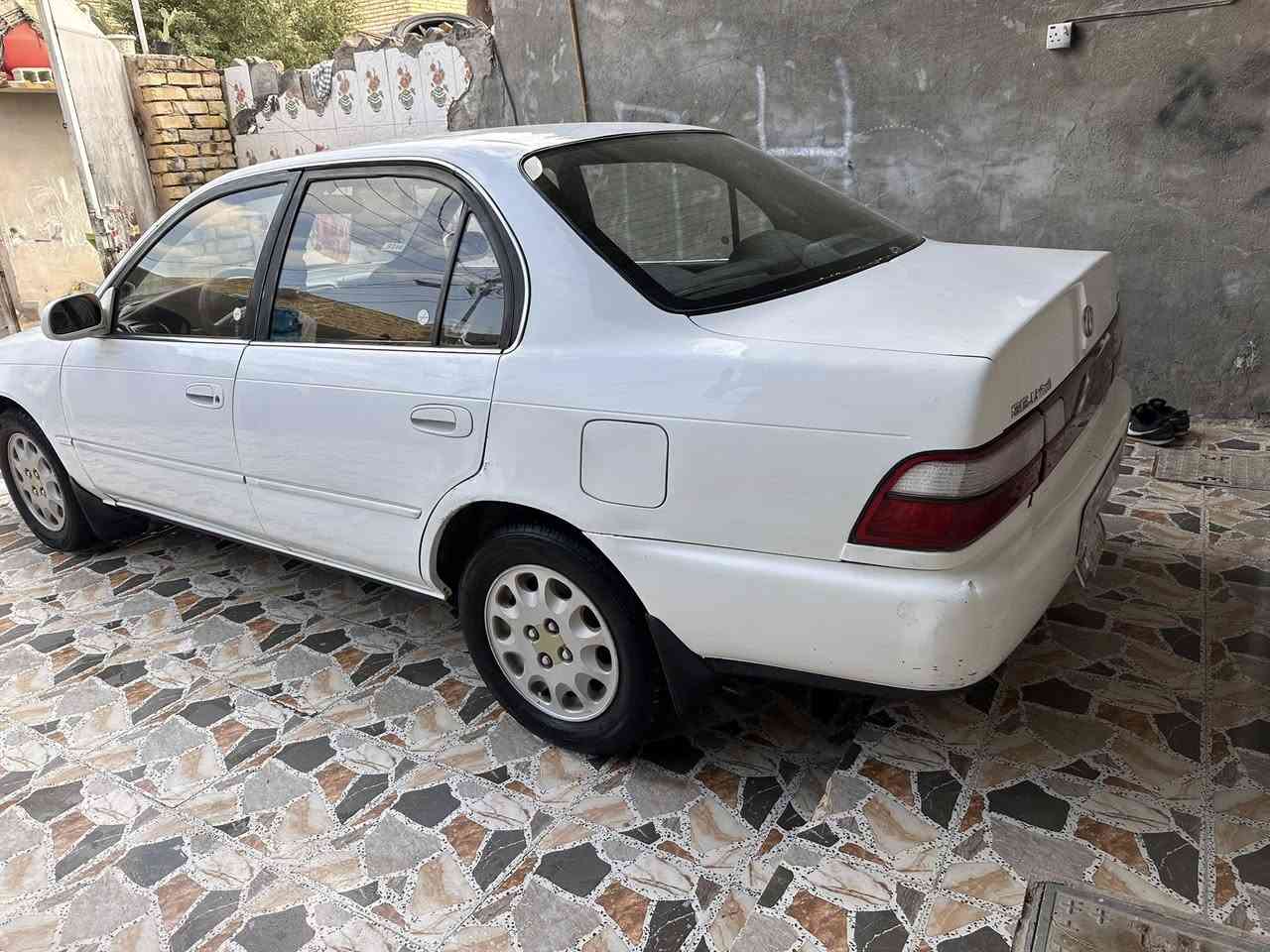 *البيع كورلا موديل 1994
*رقم بغداد بسمي 
*مكفوله كفاله عامه من ضربه وصبغ
*محرك 1800 مكينه كير صدر امامي خلفي مكفولات 
*تبريد ثلج 🥶 ملاحظه (السياره محوره تحوير ماراتي)  
*تخم تاير جديد (العنوان واسط ) رقم الهاتف

***********
