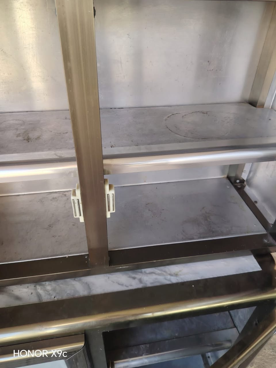 كاونتر قطعتين السعر  100 وبي مجال للاستفسار واتساب أو على الرقم ‭٠٧٨٢ ٩٠٨ ١٧٢٦‬
