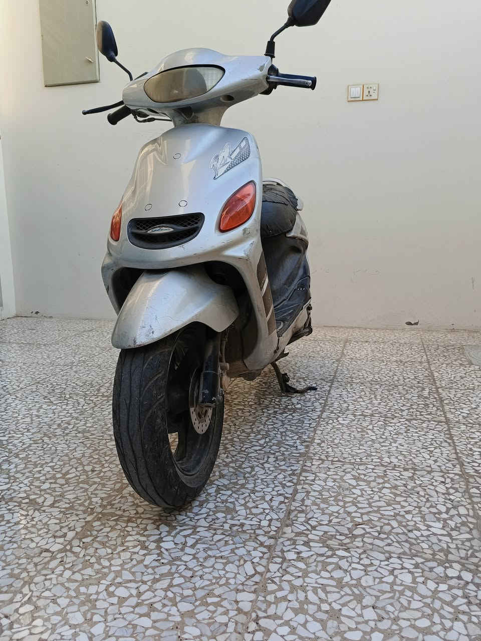 سلام عليكم دراجه اكزز للبيع سعر 200وبي مجال قليل المكان كوفه حي ميسان الستفسار ***********
