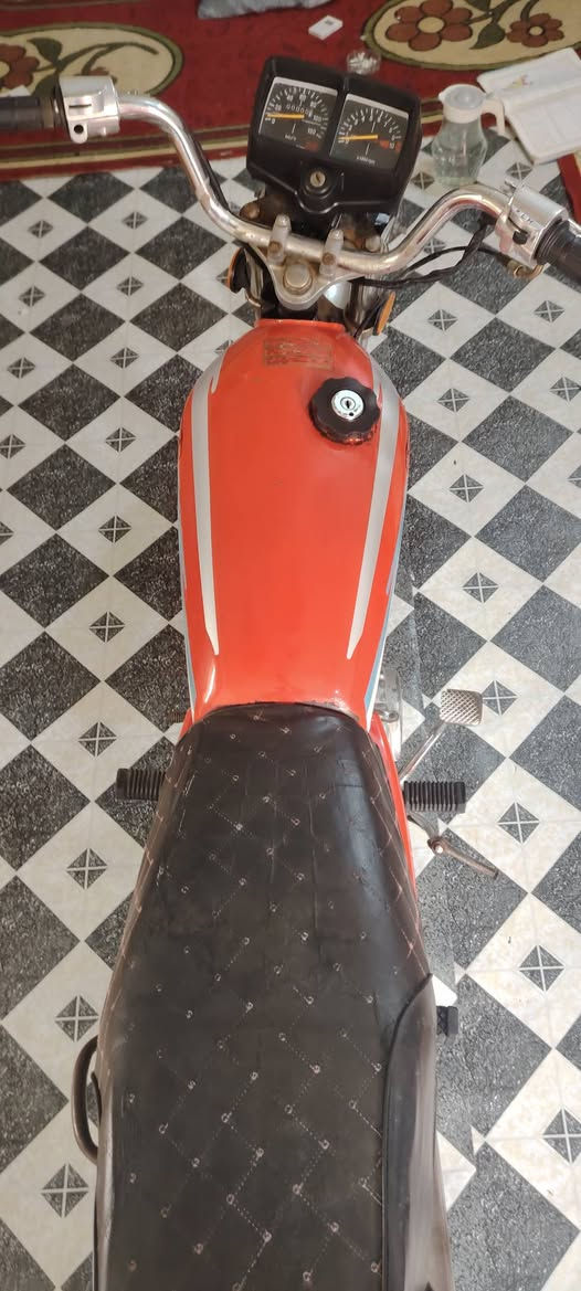 دراجه ايرانيه لببيع السعر 750الف وبيها مجال للشراي مكانه ميسان حي الشرطه الدراجه اوراق كامله  ***********
