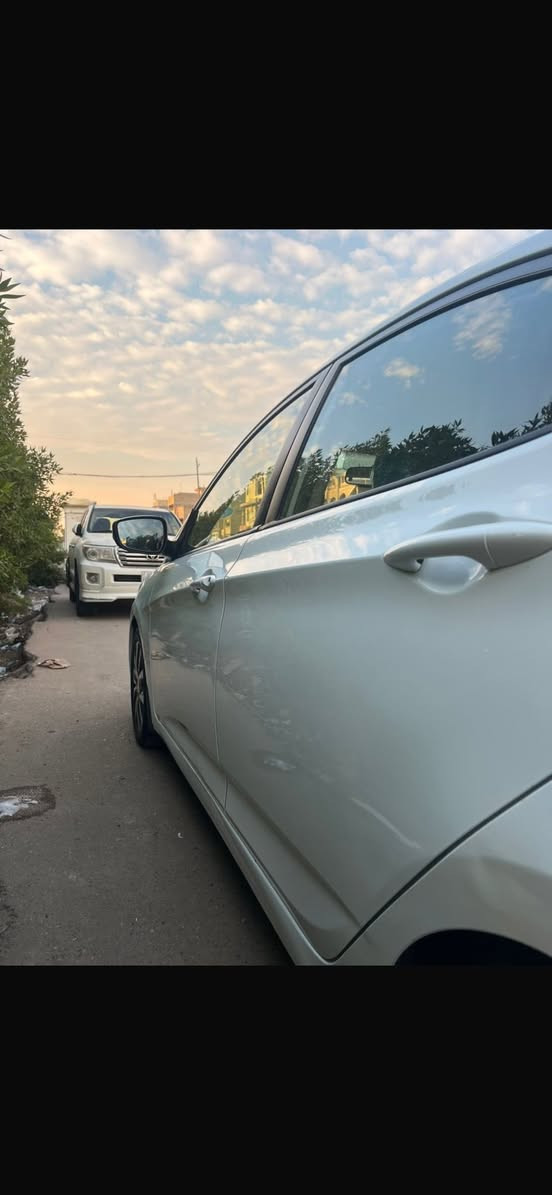 السلام عليكم
اكسنت 1600 دوش خليجي
موديل 2015

ماشيه 104

السياره كفاله من ضربه وصبغ

بيها فقط الباب العكس السايق الخلفي

طخه ترجع على بارد  … الباقي كفاله

العنوان / مدينه الصدر قطاع 18

السعر 110$

رقم الهاتف/ ***********
