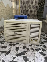 مكيف جبسون شغال 150 وسنك بابه شويه بي كسر 35  مكاني الحبيبيه شارع السج...