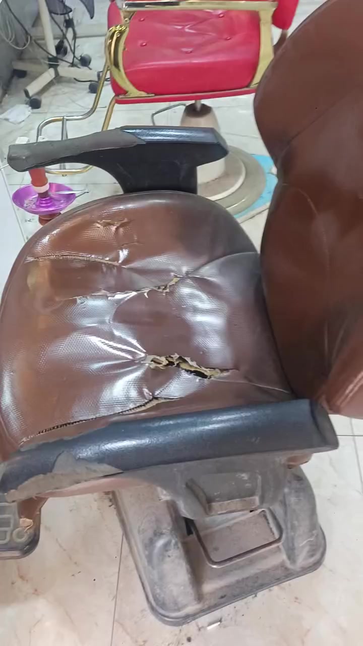 السلام عليكم كرسي حلاقه للبيع يحتاجه دوشمه فقط


**إذا كنت صاحب هذا الإعلان وتريد حذفه لأي سبب، رجاءا أرسل رسالة إلى الدعم الفني**