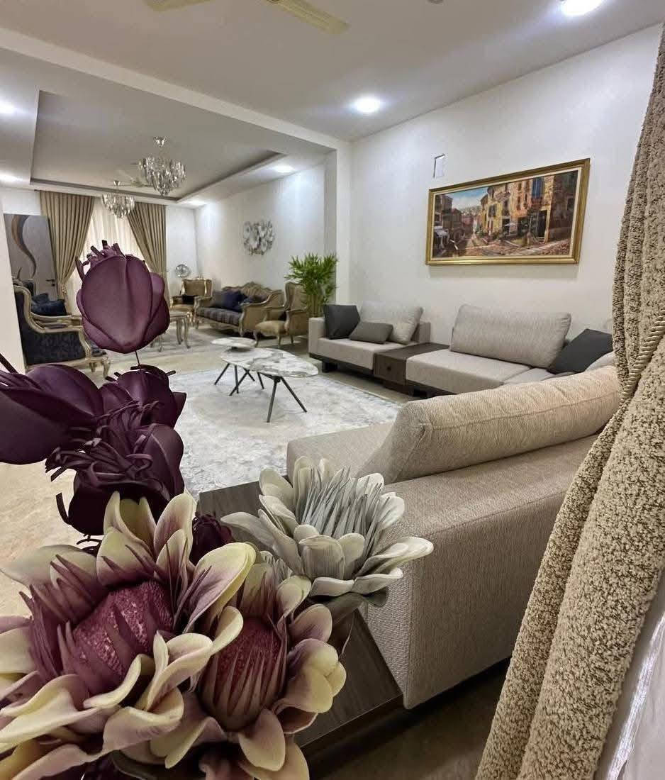 دار للبيع 

مجمع الشمس السكني 

مساحه 200م 

مرحلة الاولى 

استلام الدار 5 اشهر 

سعر شركه 185

واصل 59 

للاستفسار الاتصال 📞☎️ 

***********

***********

يتوفر عروض كافة المجمعات السكنية
