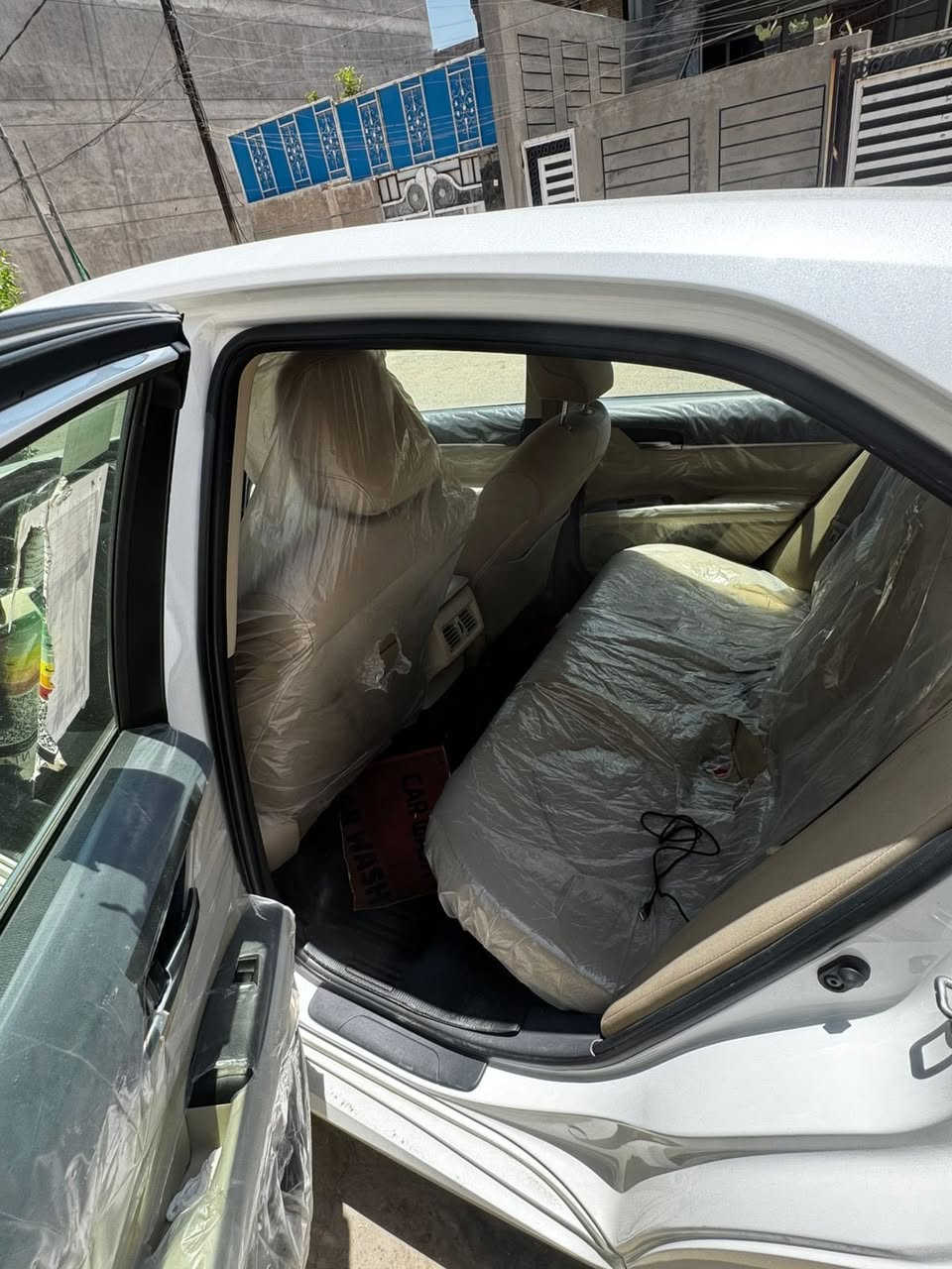 سلام عليكم بعد اذن الادمن
كامري ٢٤ وكاله عبد اللطيف 

فول مواصفات ١/١  

ماشية ٥٤

فتحة سقف 

بصمه تشغيل 

اشارة ترحيب 

رادار 

شاشة كاشفه اعطال 

لايت زنون  

عالي وناصي

ويل كب بلادي

مري كهرباء 

شفتات 

٣ انضمه قيادة

كشنات جلد كهرباء 

بردة خلفية كهرباء

هواي مواصفات ممذكورة 

بيهة بارد ب الجاملغ الخلفي وره السايق  كد شبر 

واثر شخوط بصيطة  ب الباب والسونار موجود بل منشور 

بسمي تحويل شوكت متريد 

المكان بغداد 
السعر ٢١٠

رقم الهاتف

‏***********
