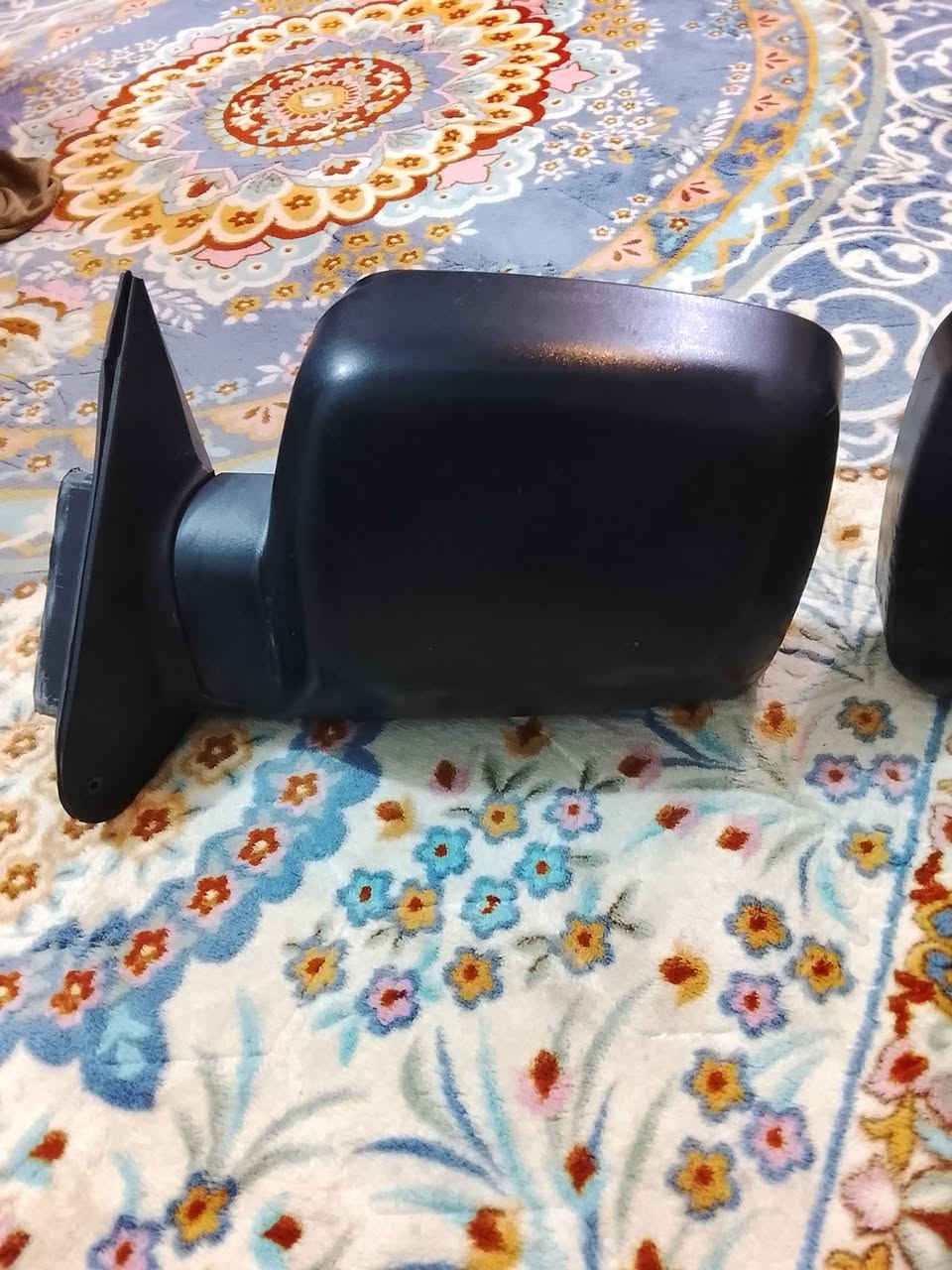 سلام عليكم
لبيع مرايات بريجو ام تحيه 

وحده جديده كلش والثانيه القاعده مكسوره

قيم وخذ
***********
