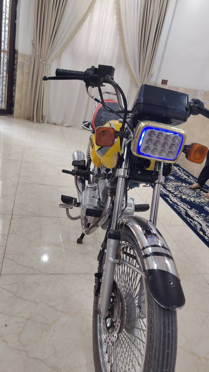 سلام عليكم دراجة للبيع موديل ٢٣ أوراق صولي درجة نضافه فول مكاني كربلاء الحر ***********؟ السعر ٥٥٠ 🥀🥀
