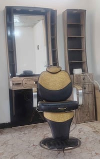 ميز حلاقة نضيف • كرسي حلاقة نضيف • للبيع