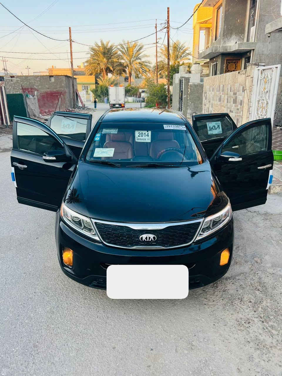 مرحبا اخوان بيع سريع 
للبيع كيا سورنتو موديل 2014
وارد امريكي حادث قطعتين فقط باقي كفاله بدون صبغ رقم مثنئ دولي شرط تحويل ثاني يوم سنويه لل(2030) 
محرك (4سلندر ) 2400 السياره جديده جاهزه مال جناي 
السعر رايدها (122$)ورقه بيها مجال للشراي 
العنوان بابل للاستفسار اكثر الاتصال على الرقم (***********)
