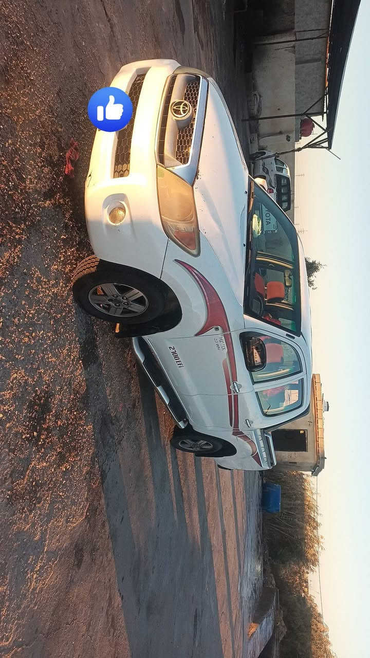 السلام عليكم بيك اب هايلوكس
الموديل 2006

شاصي 19

رقم مميز  ذي قار 

مكفوله من الصبغ والتبديل والمعجون

منظومة تبريد جديده 

تخم تايرات جديد 

حدادية جديده هسه سويته 

(مكان السياره  ميسان )

سنويه بأسمنة تنتهي با2027
 
رقم الهاتف ***********
